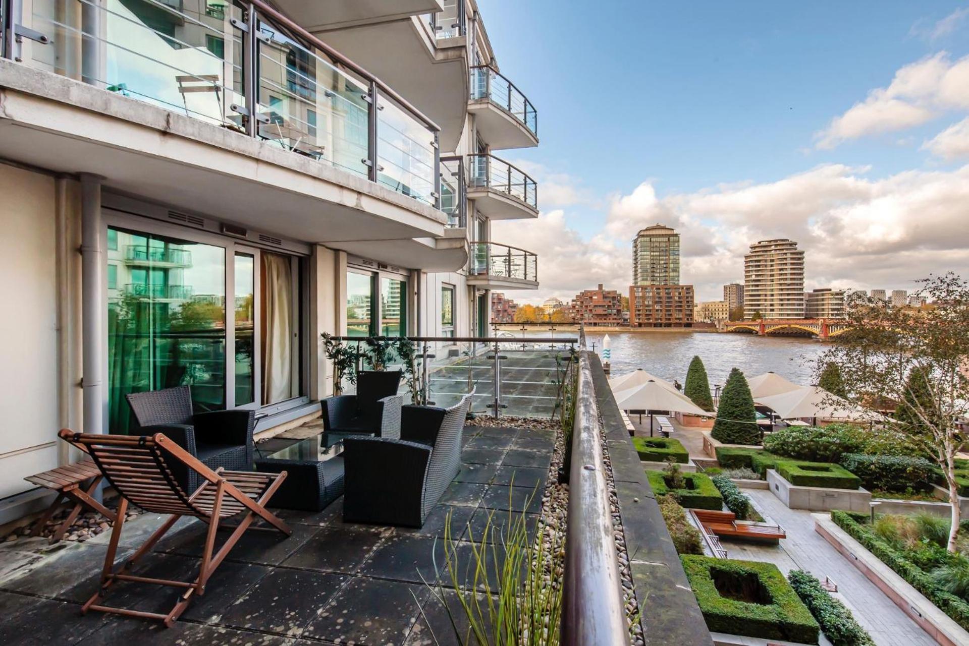 Central 2 Bed With Large Terrace Лондон Екстериор снимка